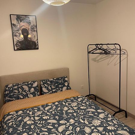 Appartement Cosy Et Bien Equipe Nanterre Exterior foto